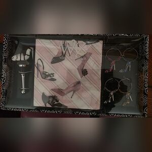 Wine Essentials Accessories - NIB